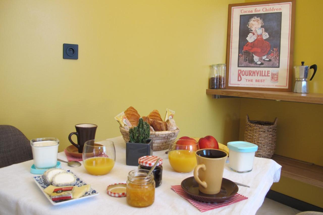 Le104Bis Bed & Breakfast Поатие Екстериор снимка