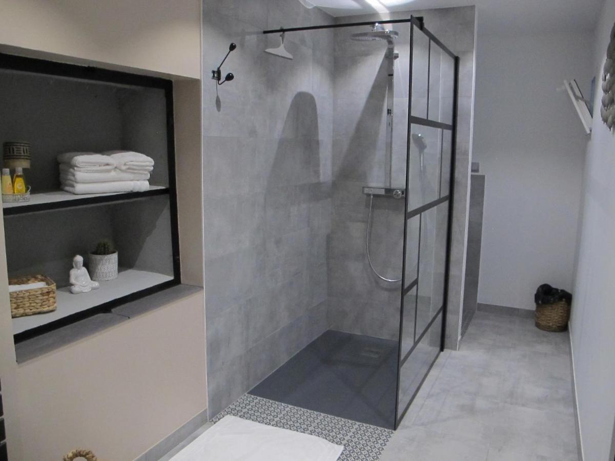 Le104Bis Bed & Breakfast Поатие Екстериор снимка