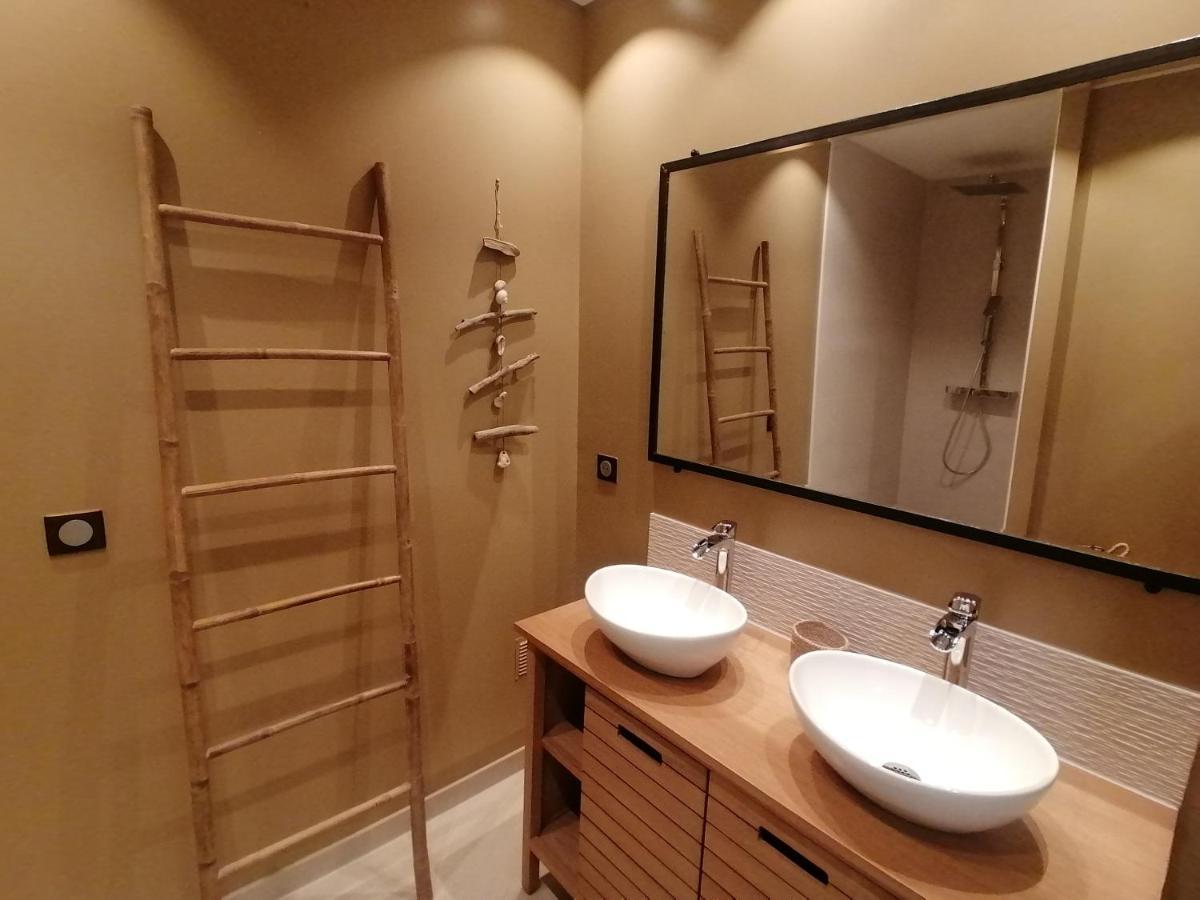 Le104Bis Bed & Breakfast Поатие Екстериор снимка