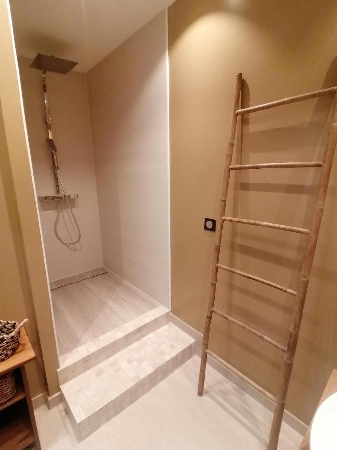 Le104Bis Bed & Breakfast Поатие Екстериор снимка